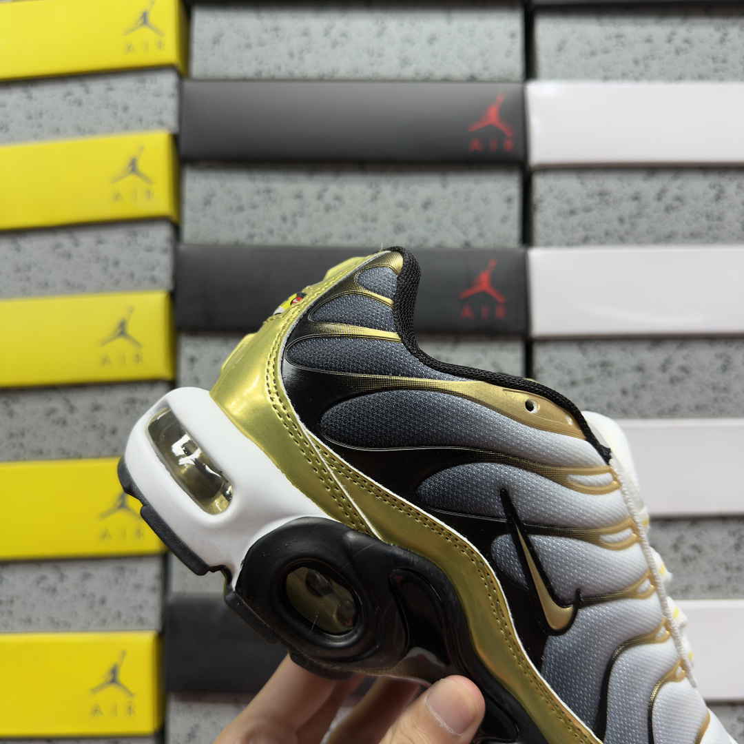 Nike Air Max Plus - Image 2