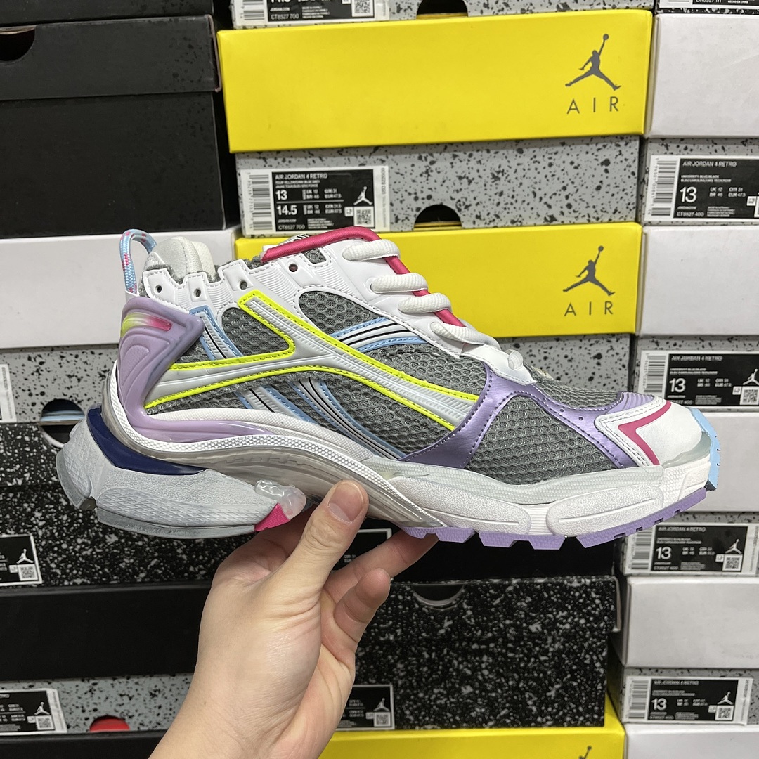 Balenciaga BLCG Runner 7.5 - Image 5