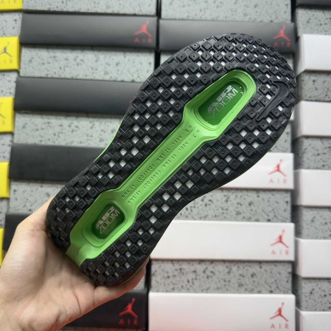 Nike Vomero Premium Barely (Green) - Image 2