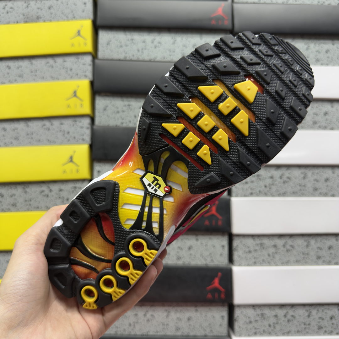 Nike Air Max Plus - Image 7