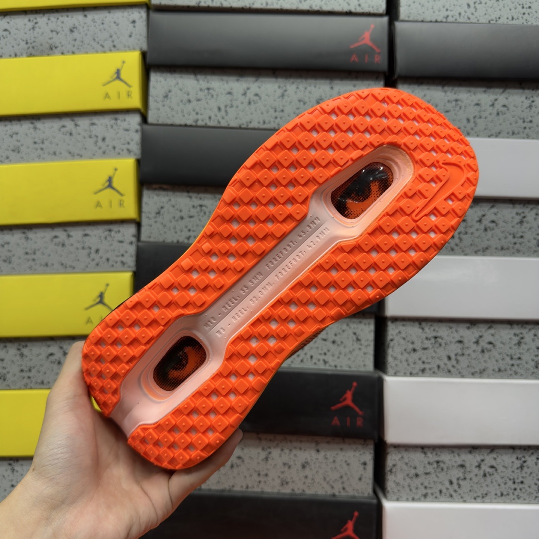 Nike Vomero Premium Melitta Baumeister - Image 7