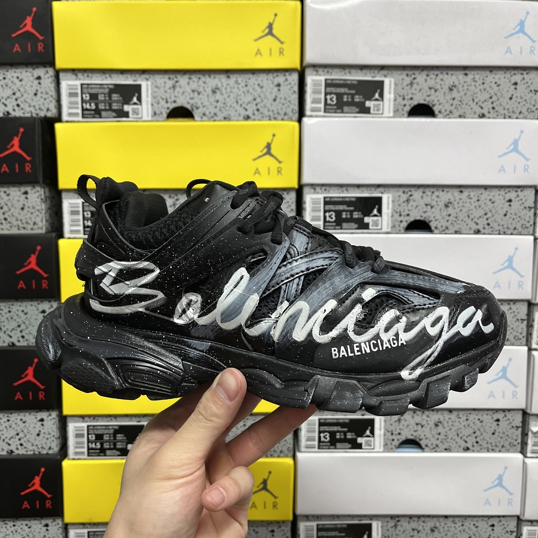 Balenciaga BLCG Track 3.0 - Image 10
