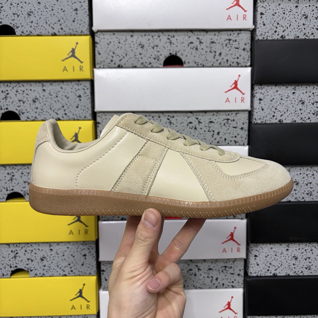 On Running Maison Margiela Replica - Image 2