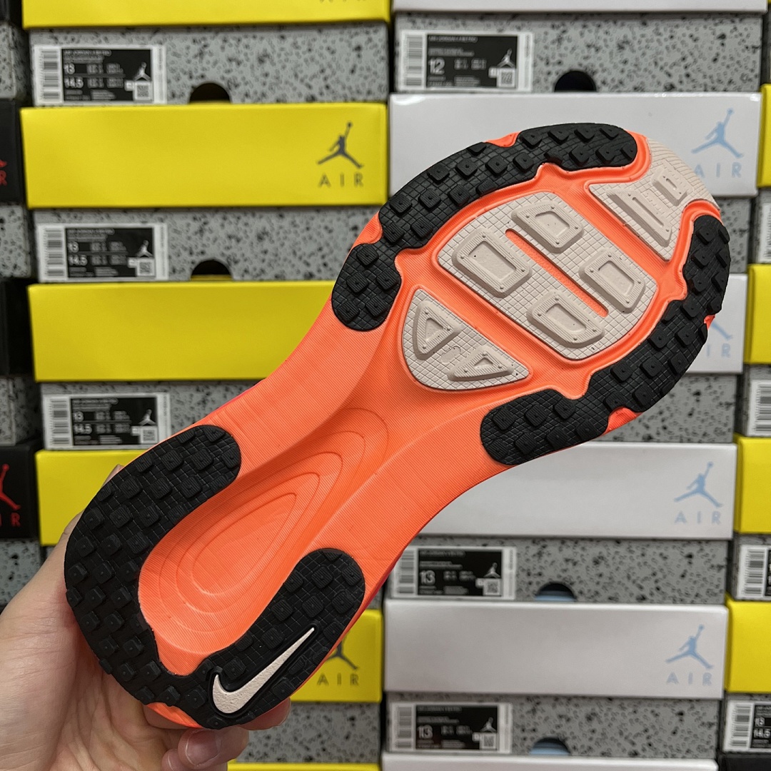 Nike Zoom Vomero - Image 3