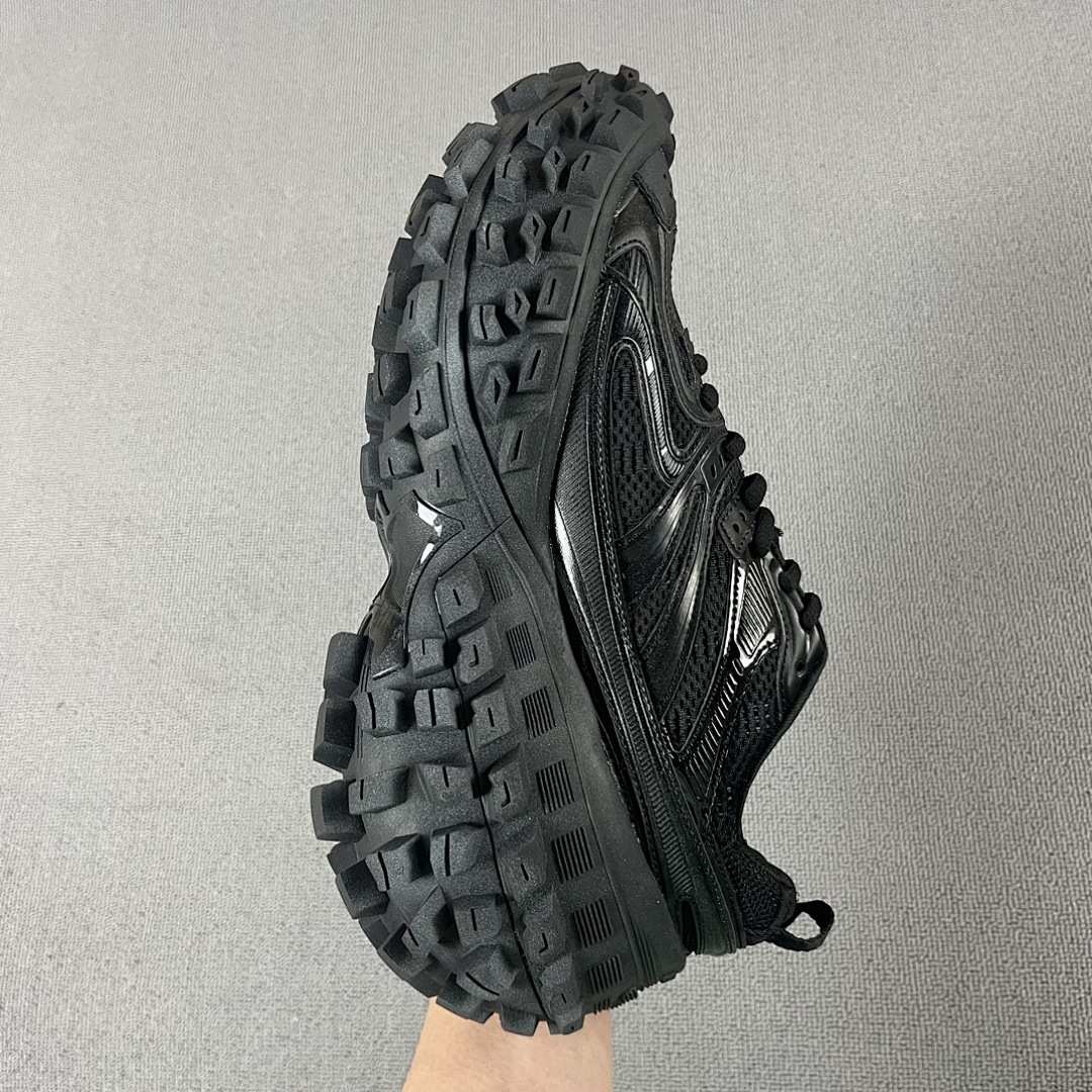 Balenciaga Defender - Image 109