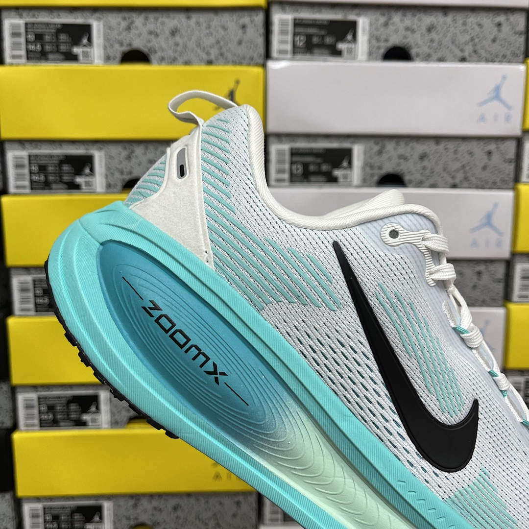 Nike Zoom Vomero - Image 2