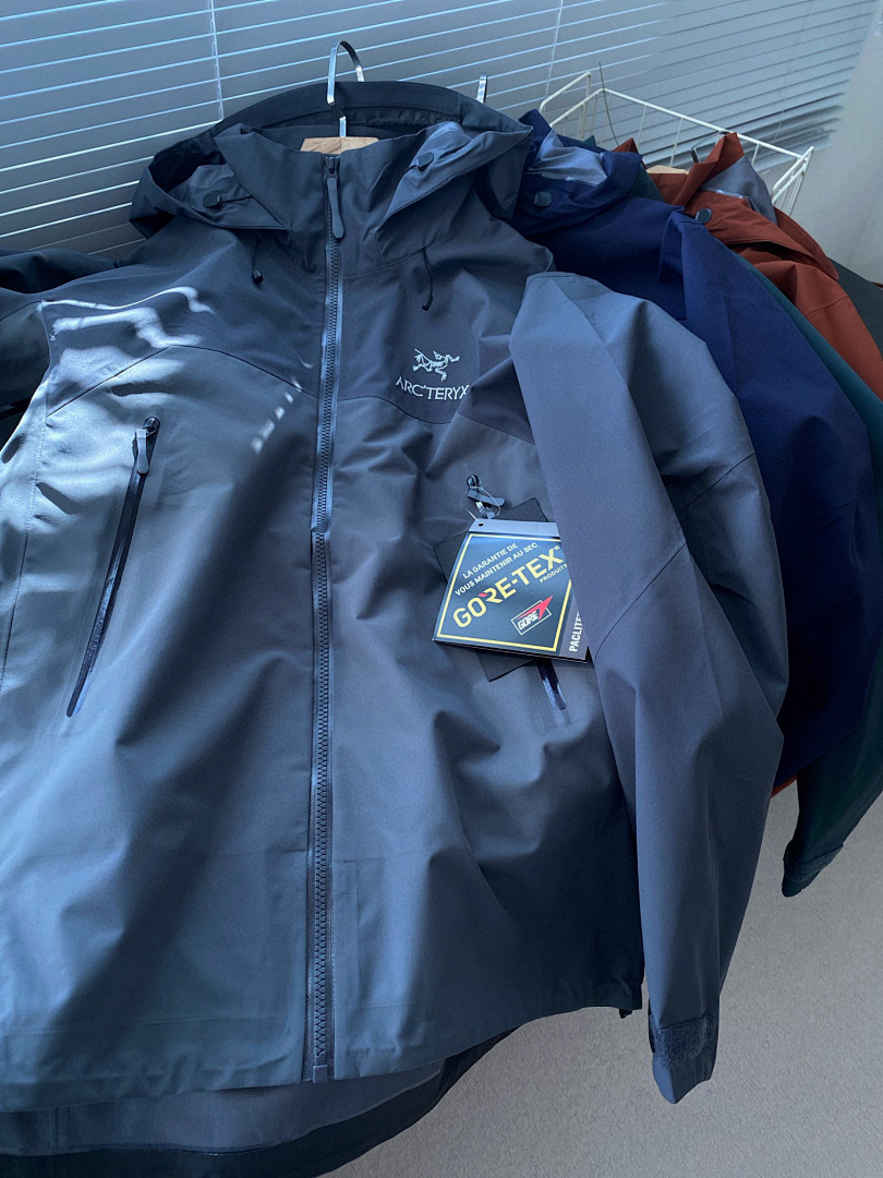 Arc'teryx Beta AR Jacke - Image 25