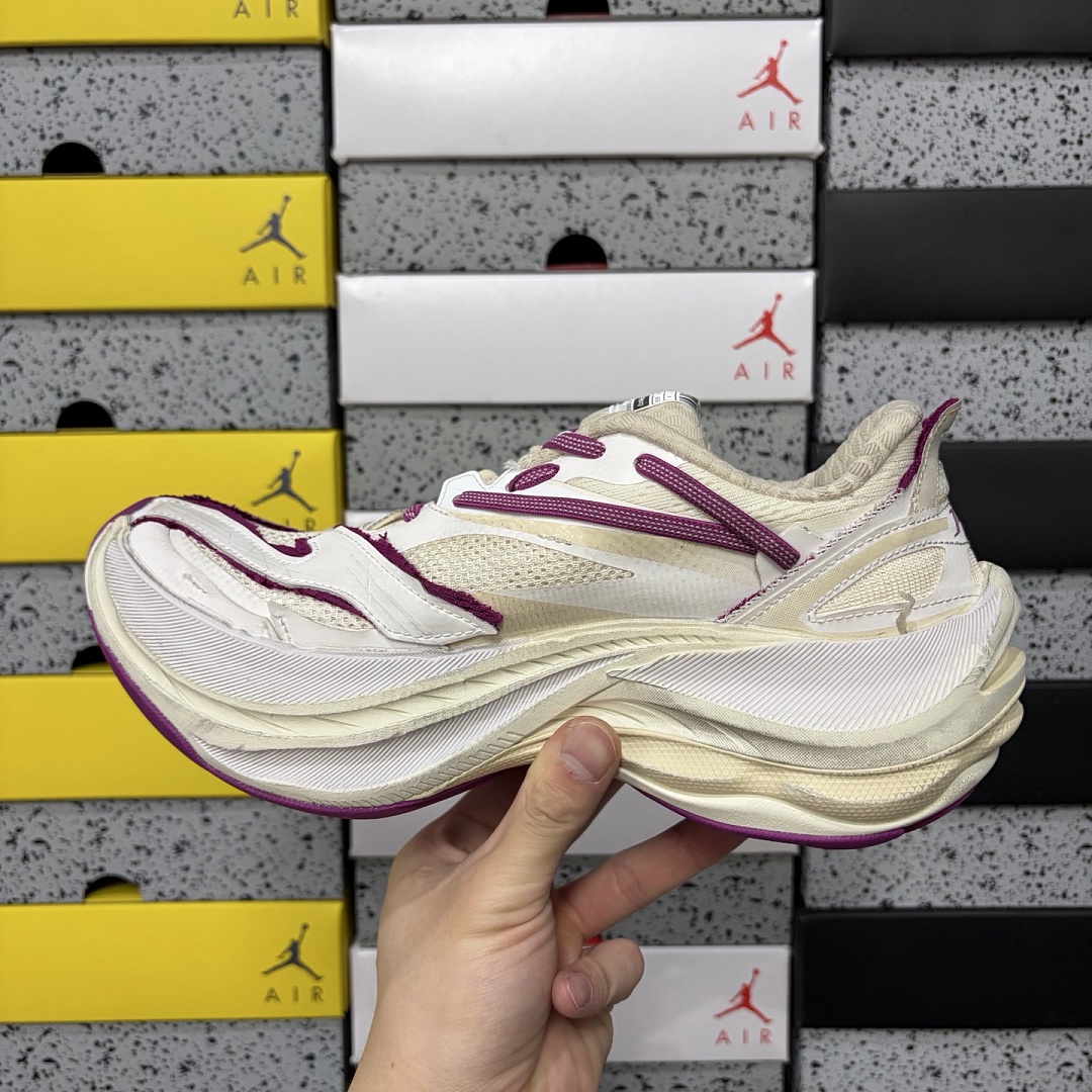 Balenciaga Jet 26 - Image 6