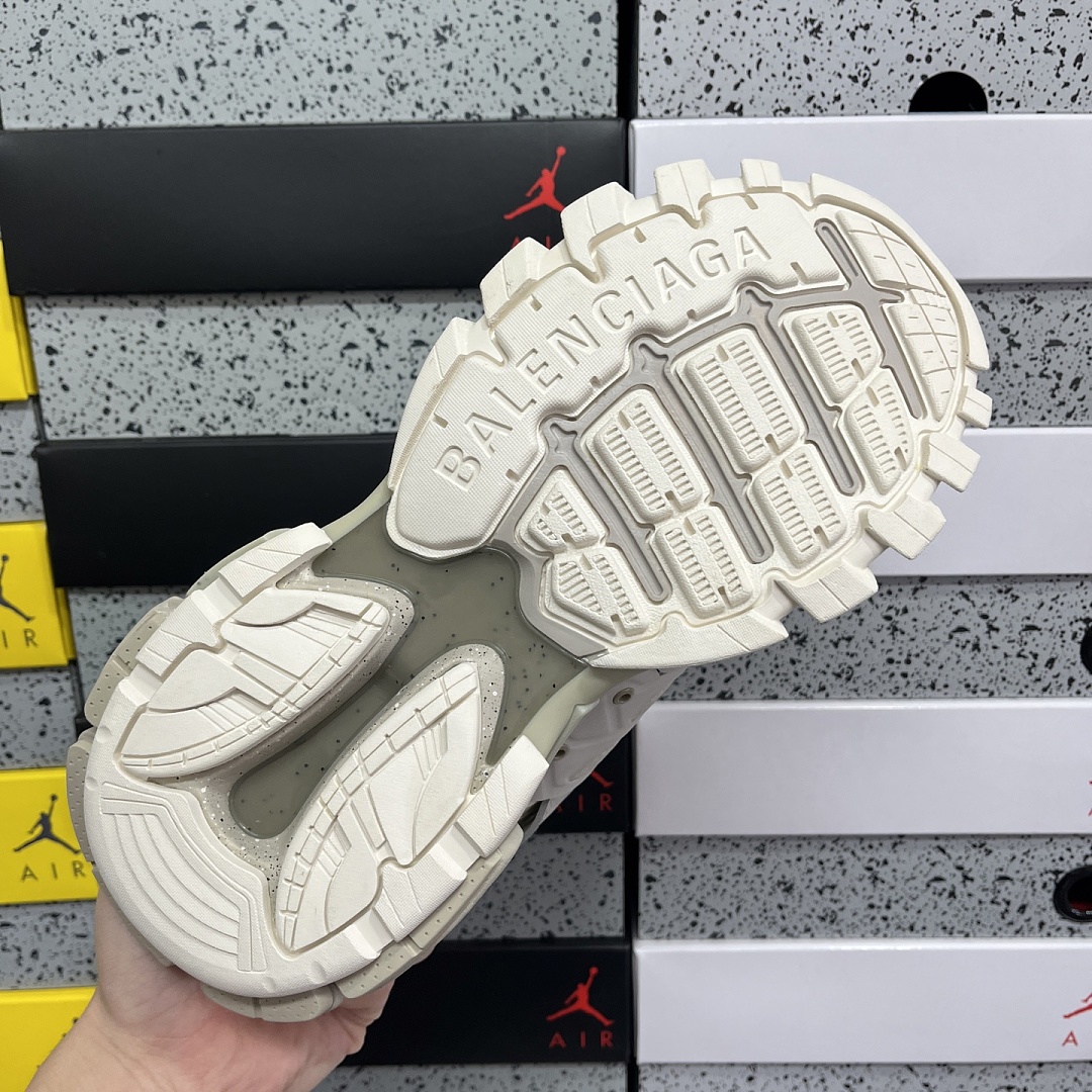 Balenciaga Track Beige Outsole Speckled - Image 7