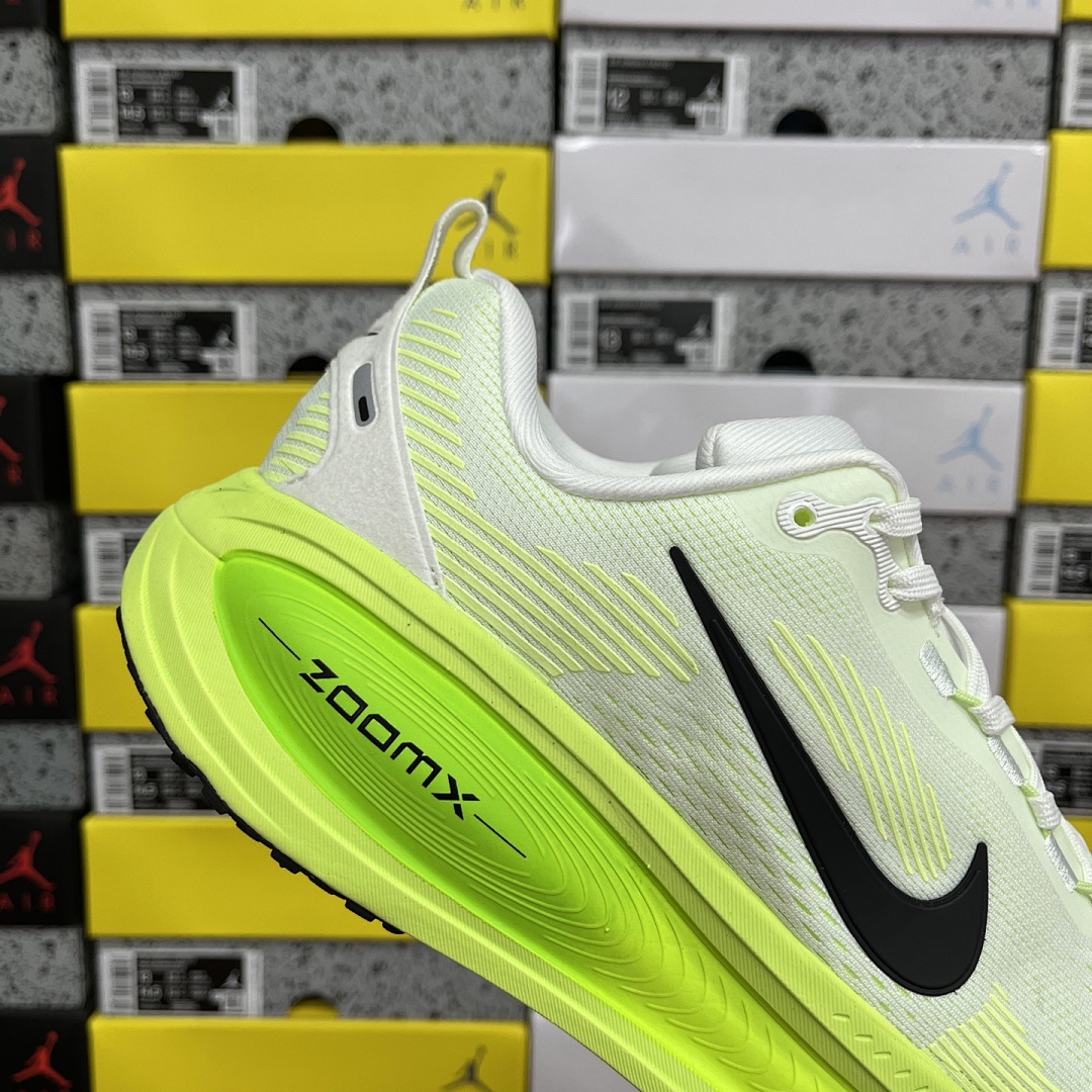 Nike Zoom Vomero - Image 3