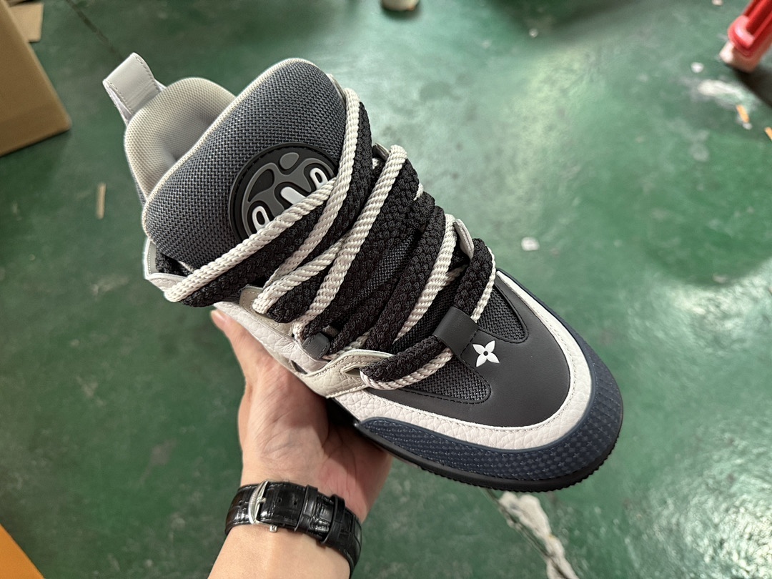 Louis Vuitton LV SkateBlack Sports Shoes - Image 9