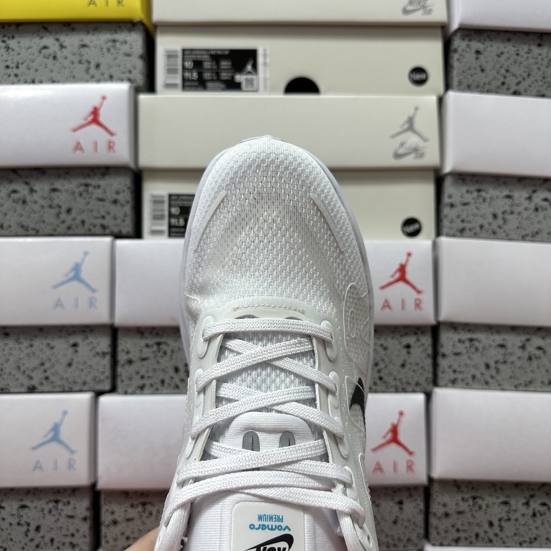 Nike Vomero Premium HQ2050-836 - Image 3