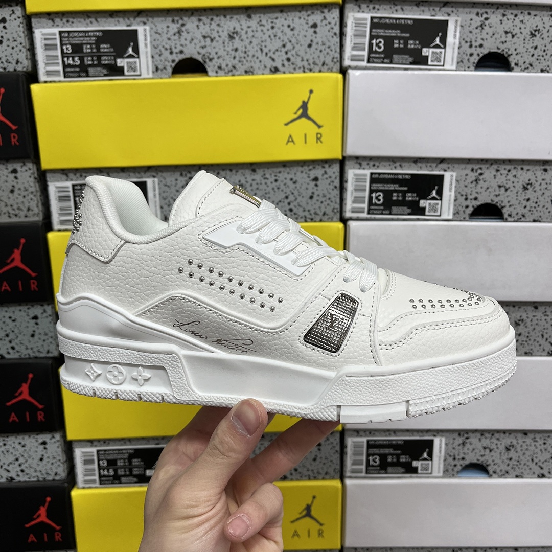 Louis Vuitton Trainer V2-01 - Image 5