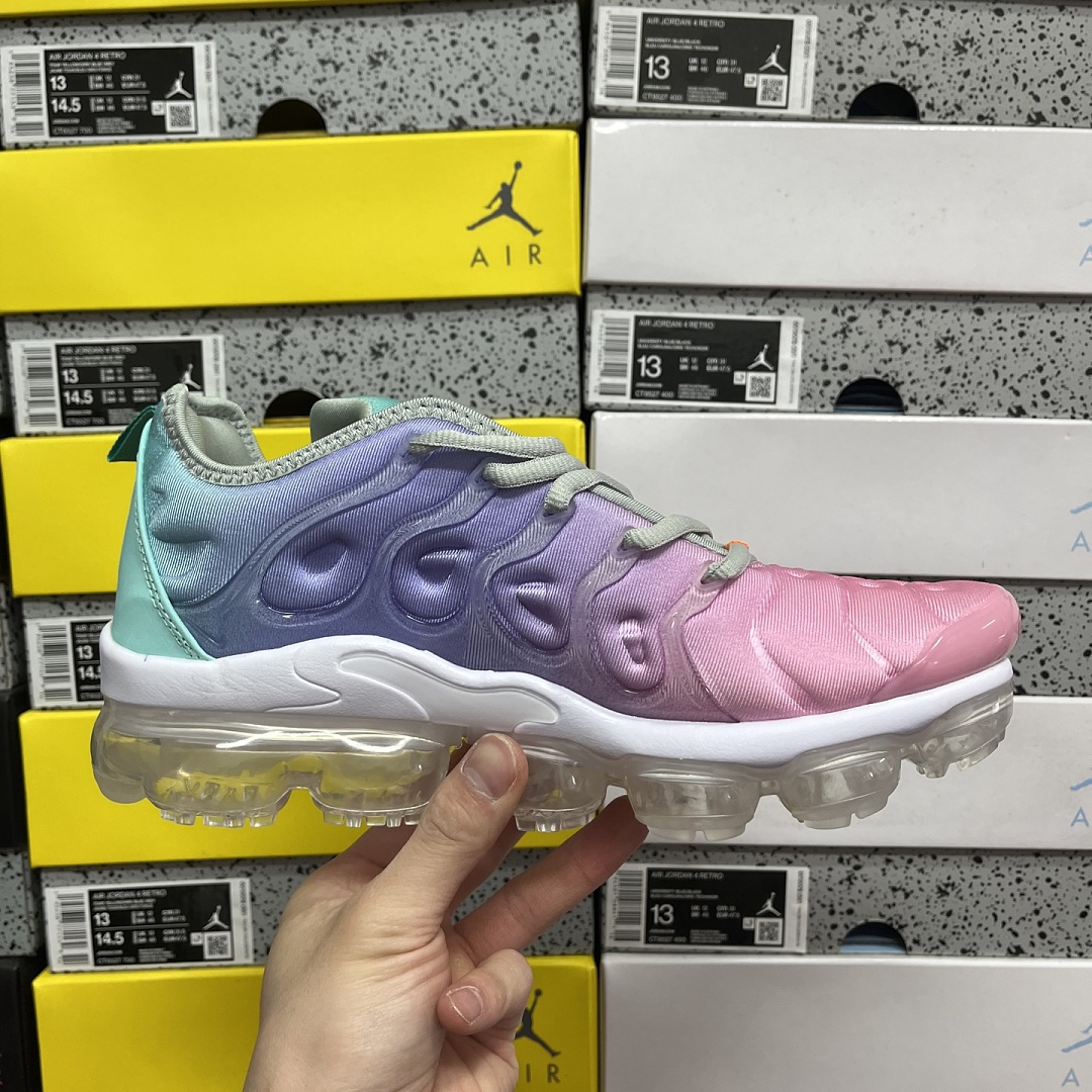 Nike Air VaporMax Plus - Image 8