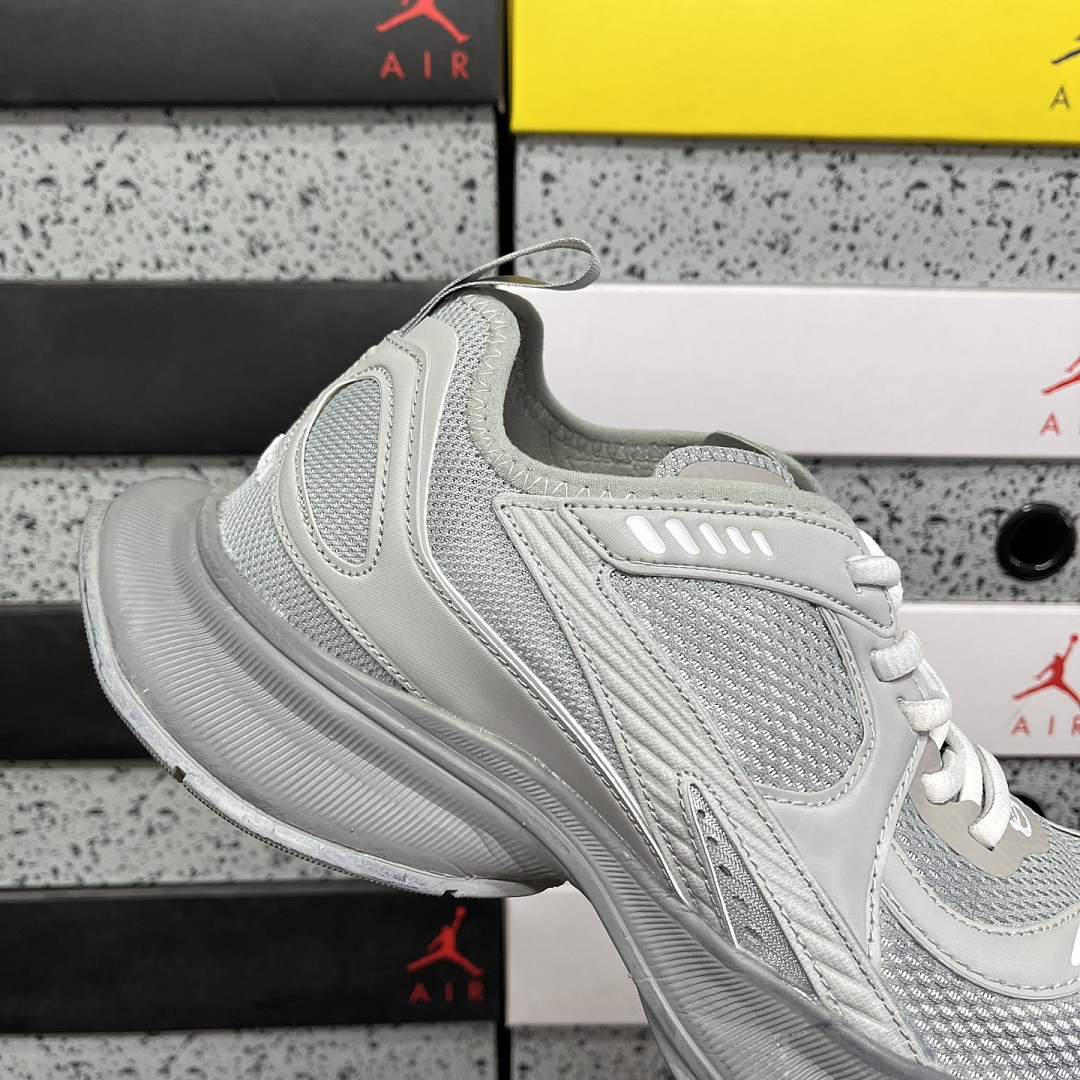 Balenciaga Circuit - Image 27