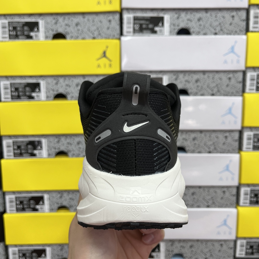 Nike Zoom Vomero - Image 10