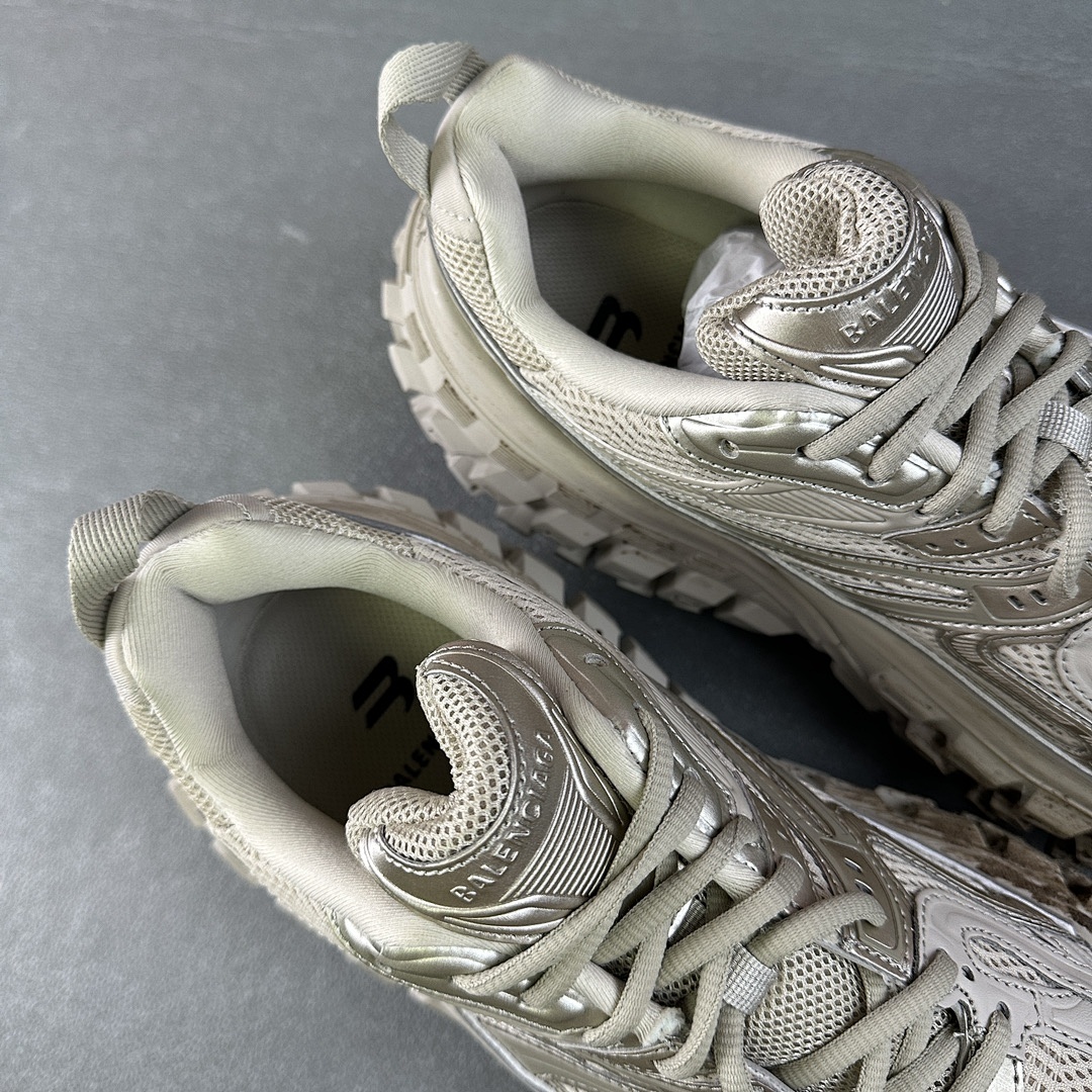 Balenciaga Defender - Image 22