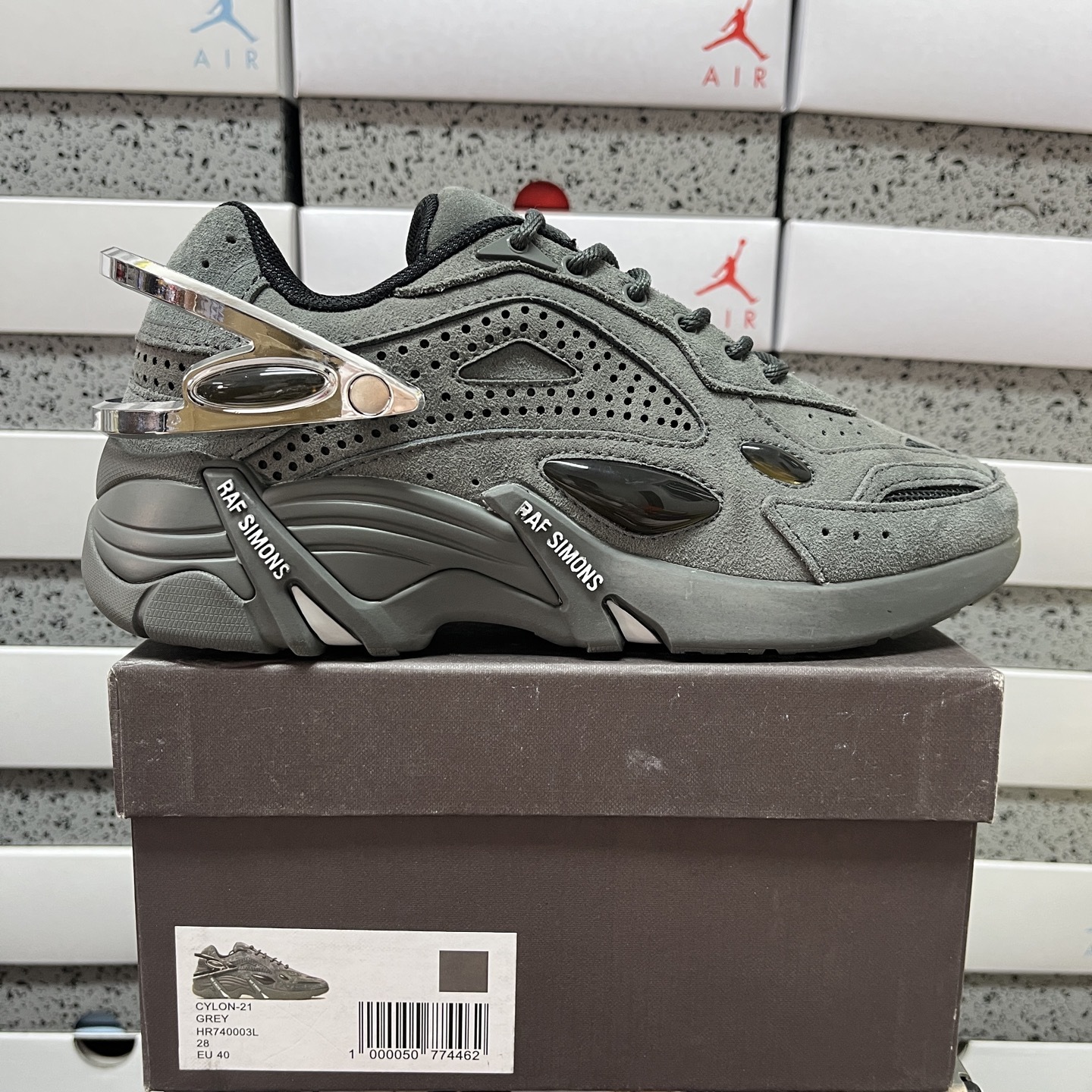 On Running Raf Simons Cylon-21 Grey 003L - Image 10