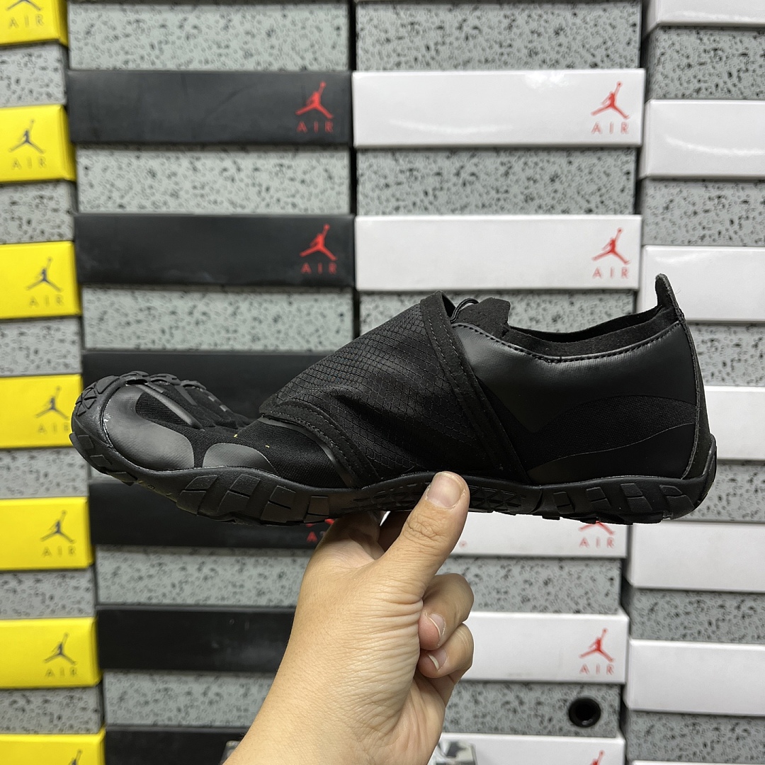 Suicoke Finger Chukka Boot - Image 6