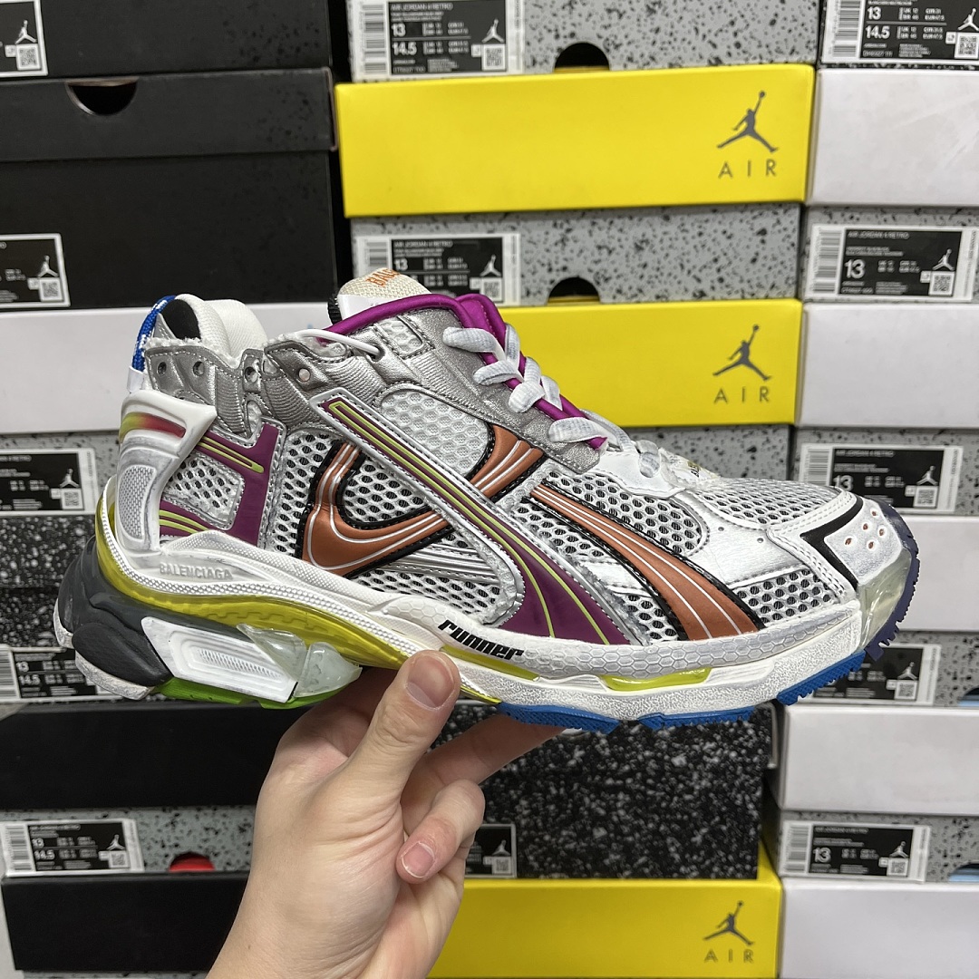 Balenciaga BLCG Runner 7.5 - Image 2