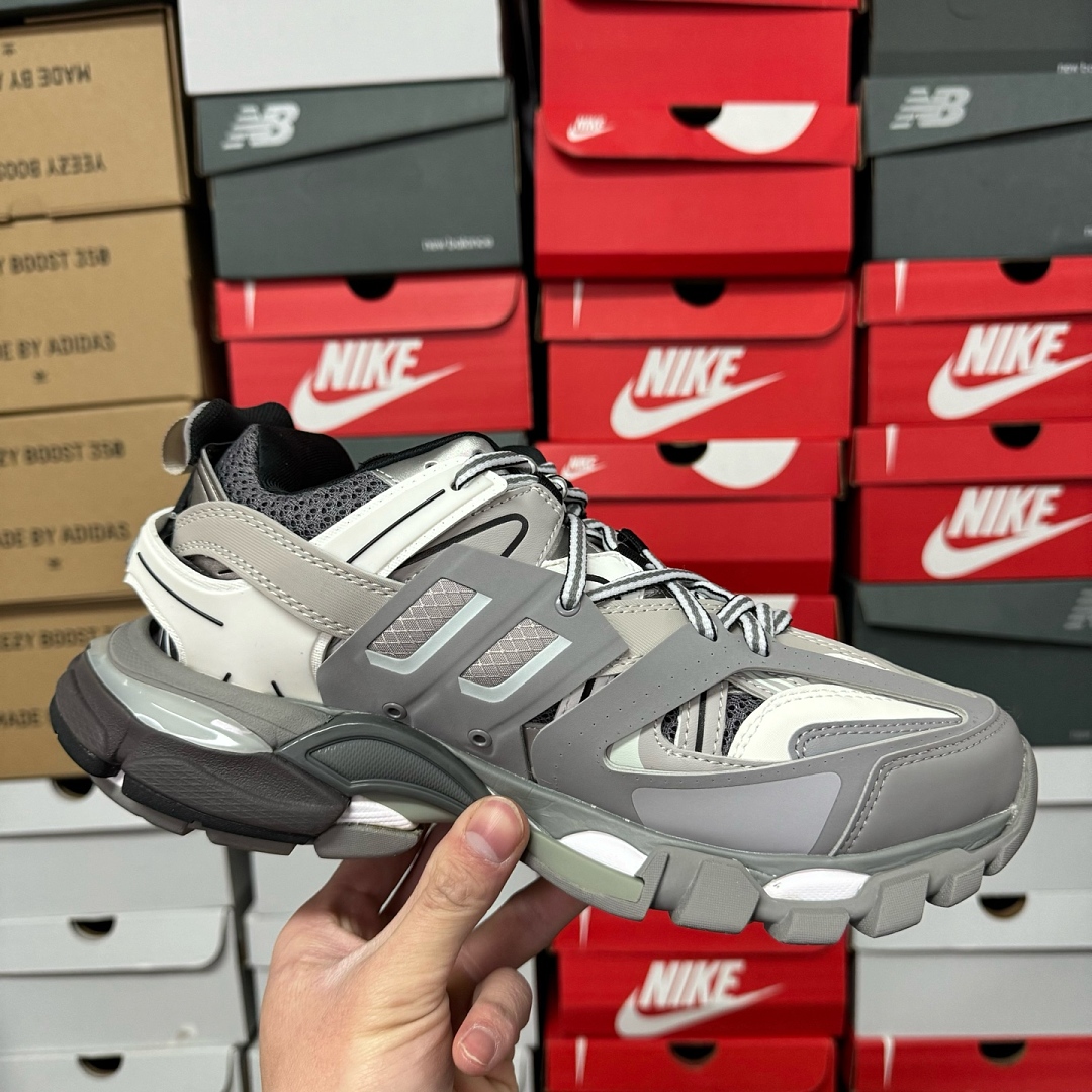 Balenciaga Track Dark Grey LED - Image 10
