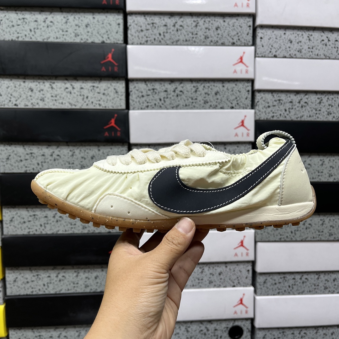 Nike Moon Shoe SP Jacquemus Alabaster - Image 5