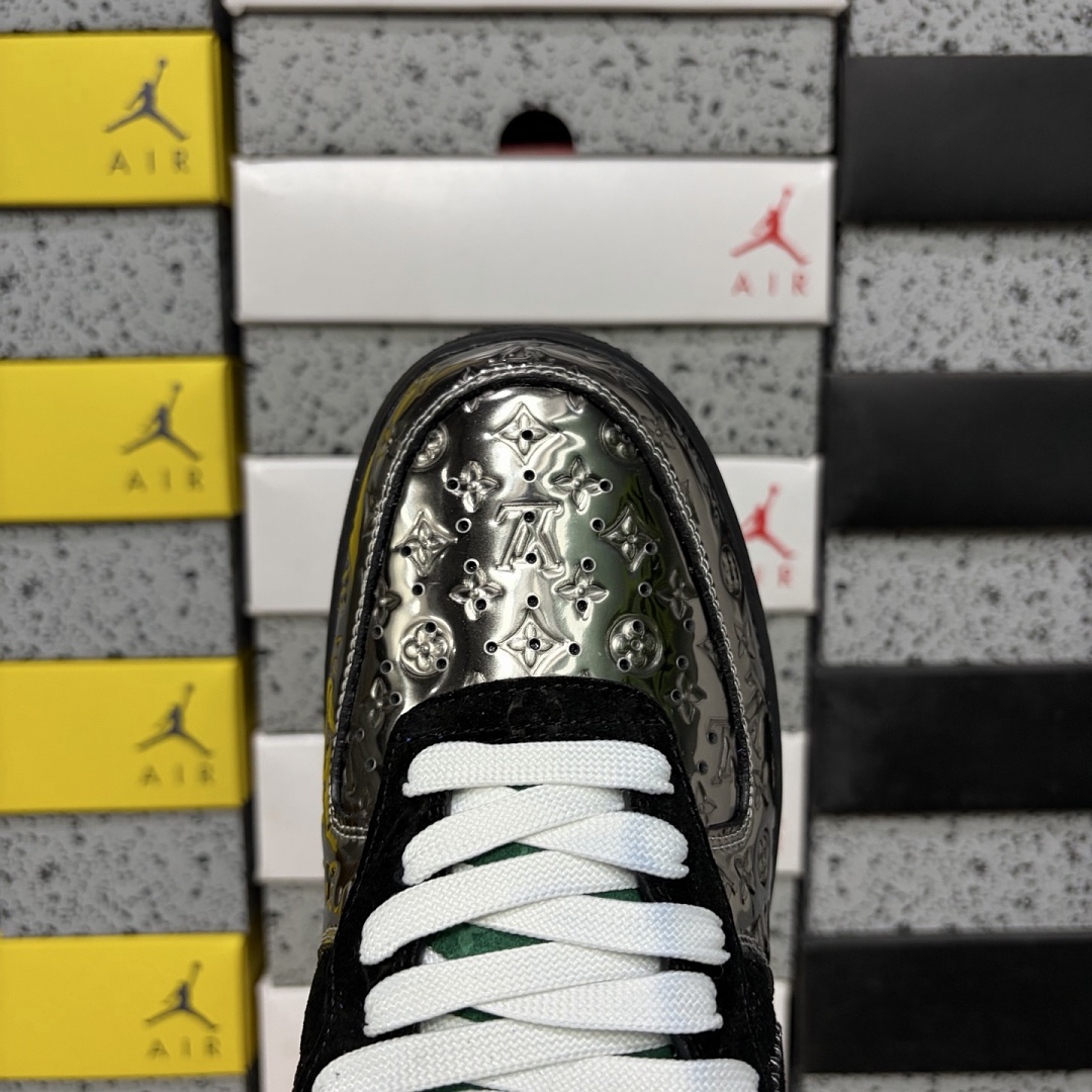 Louis Vuitton By Virgil Abloh Collab (Gold Silver) - Image 7