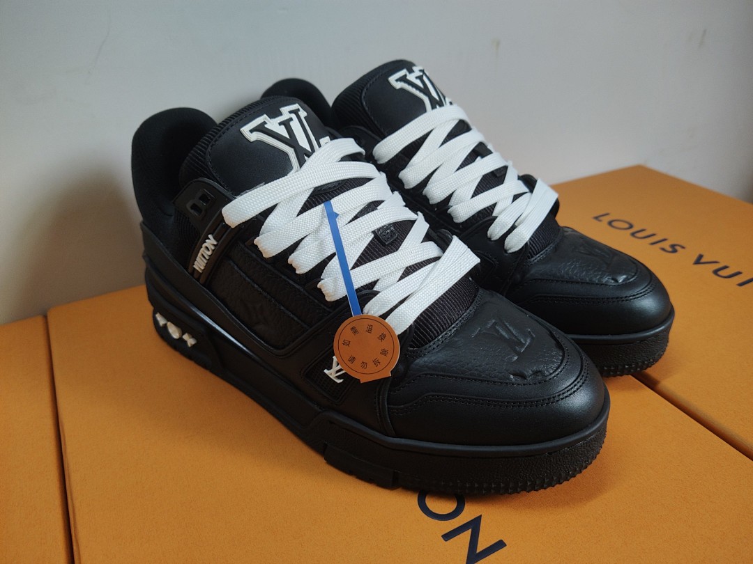 Louis Vuitton LV Trainer Blacck Embossed Monogram - Image 3