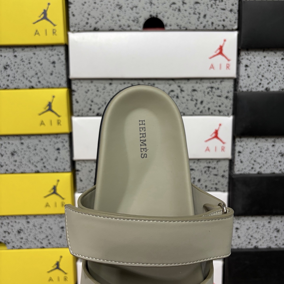 Hermes Chypre Sandal Khaki / Leather - Image 6