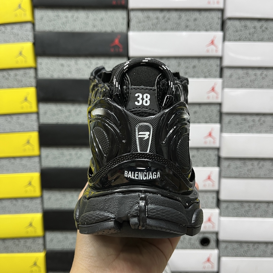 Balenciaga BLCG Runner 7.5 - Image 7