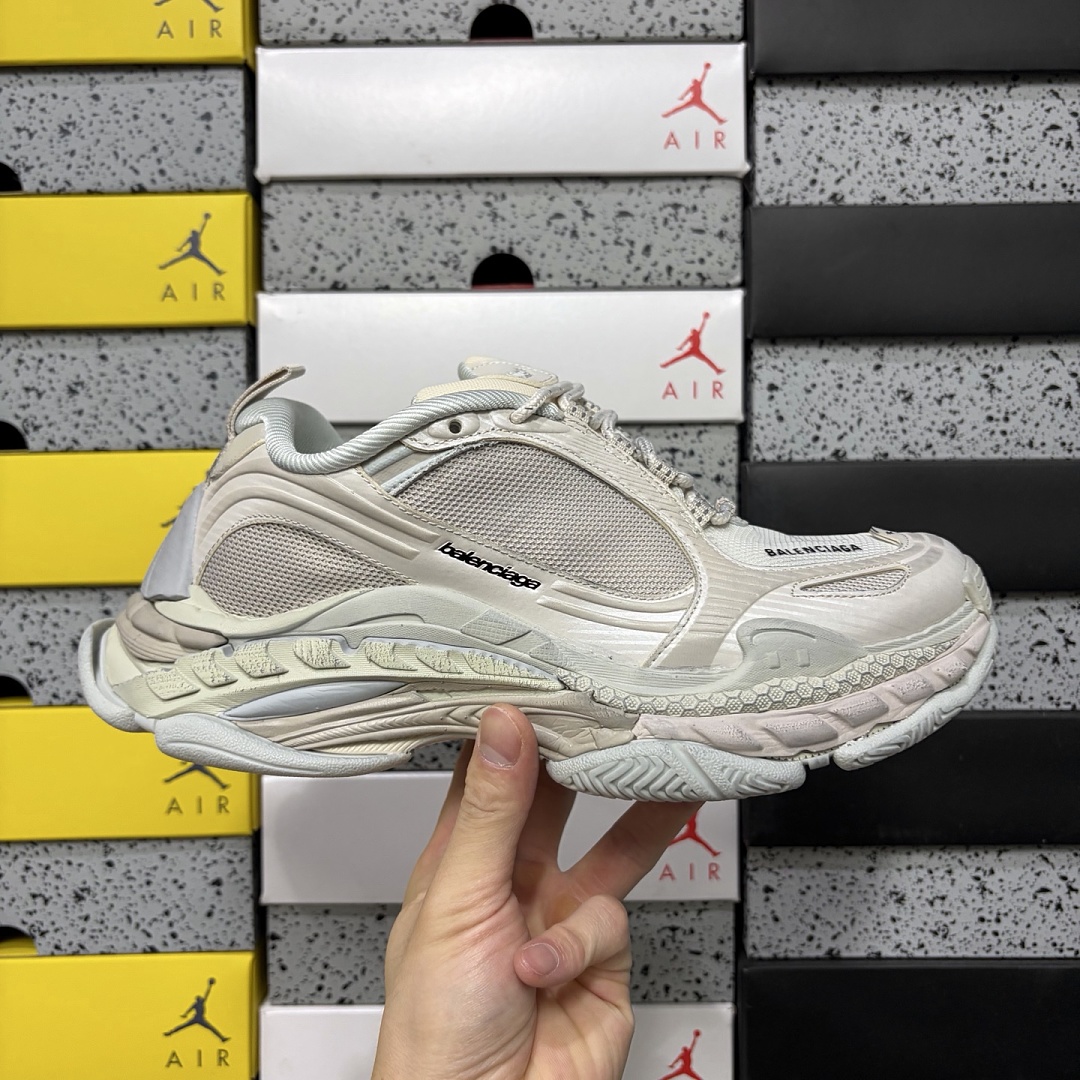 Balenciaga Triple S 2 - Image 10