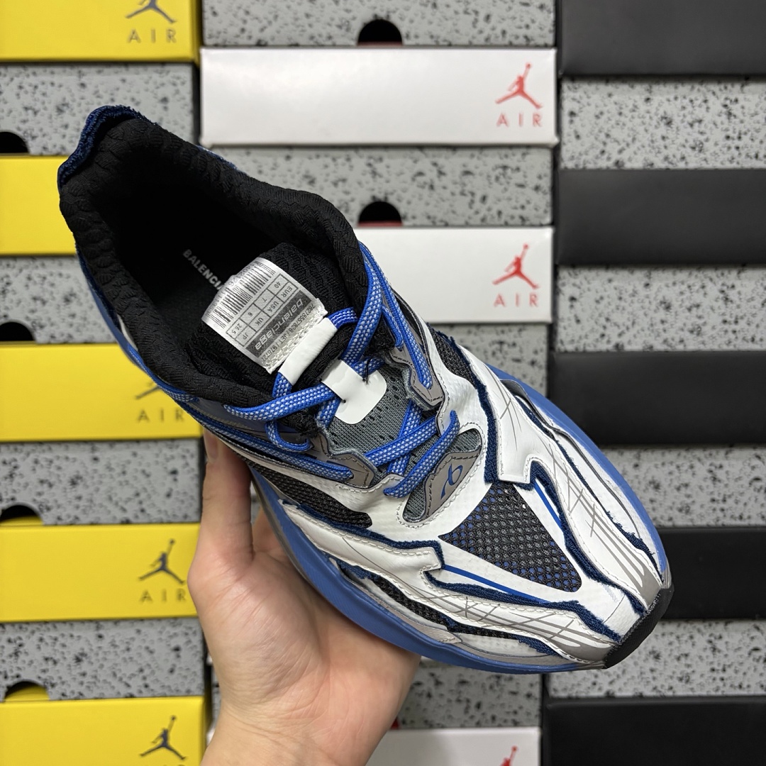 Balenciaga Jet 26 - Image 10
