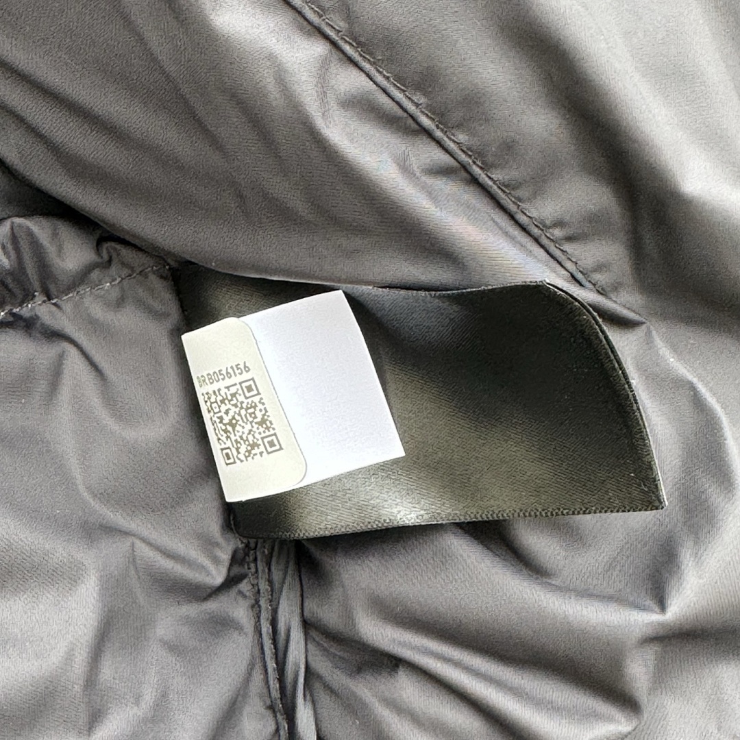 The North Face TNF 1996 Retro Nuptse 700 Fill Packable Jacket - Image 80