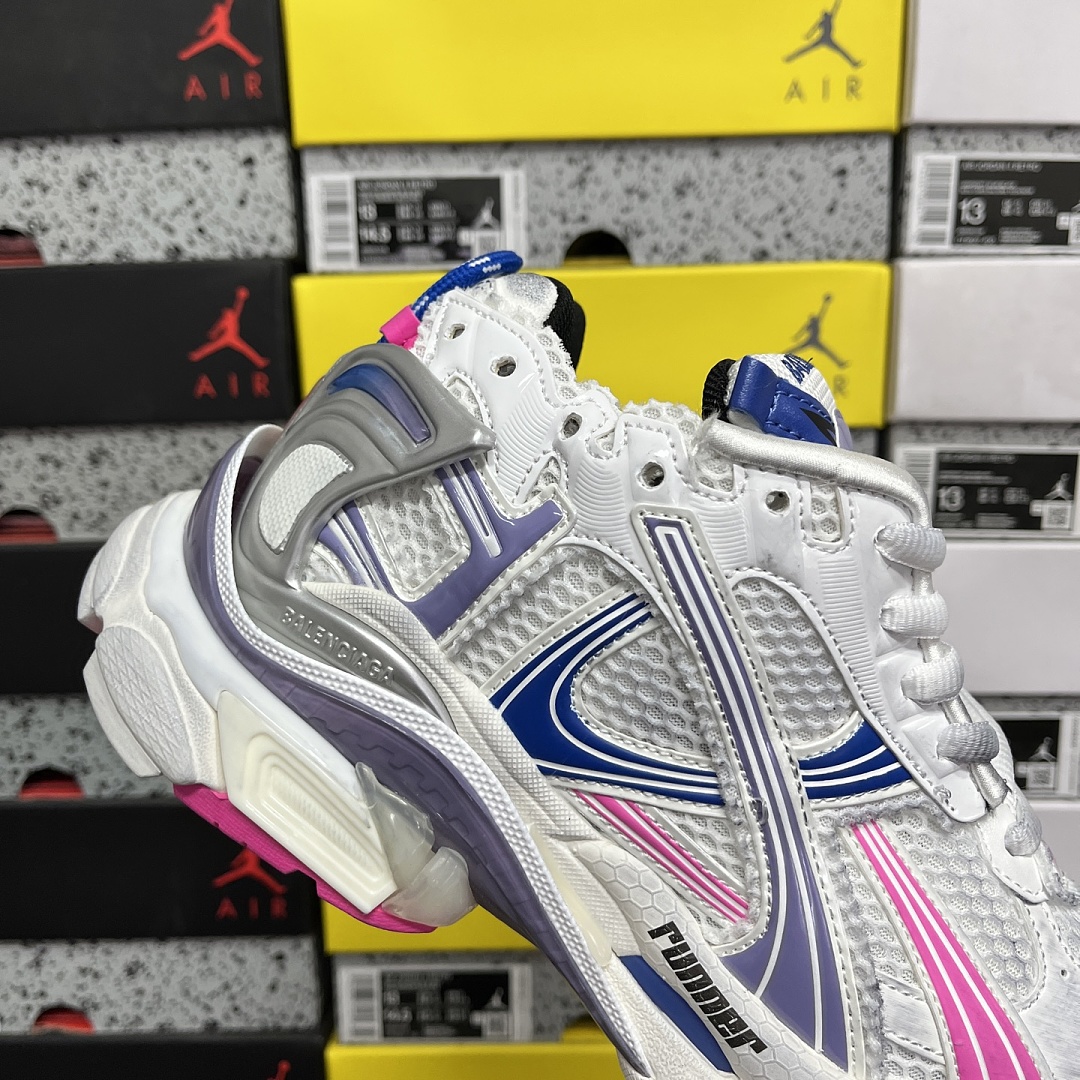 Balenciaga BLCG Runner 7.5 - Image 4