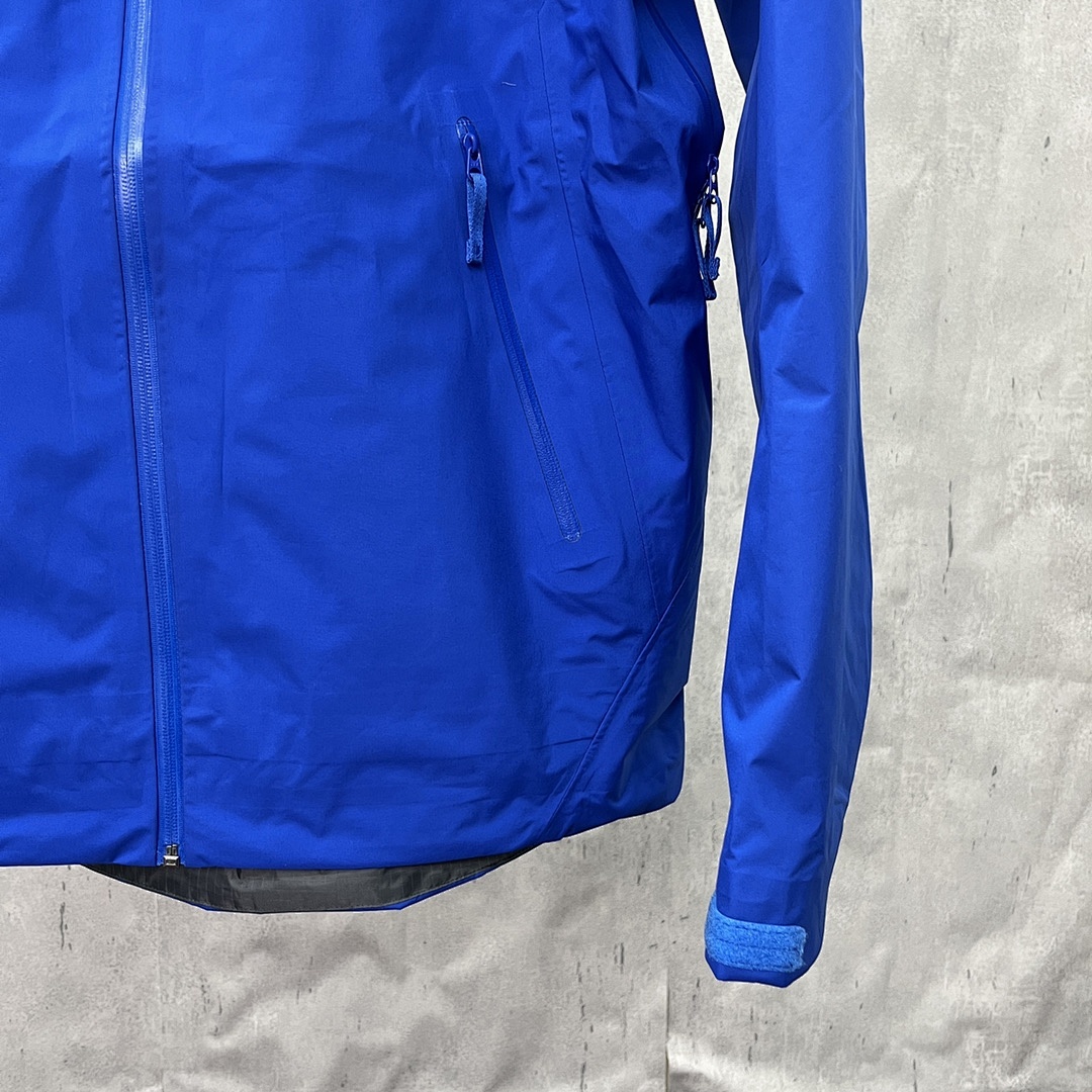 Arc'teryx Beta LT Jacket (Royal Blue) - Image 8
