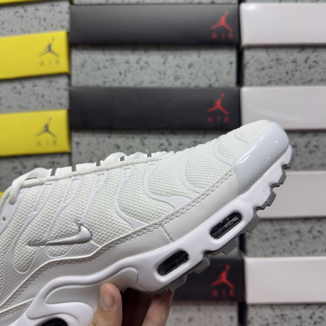 Nike Air Max Plus White 604133-139 - Image 5