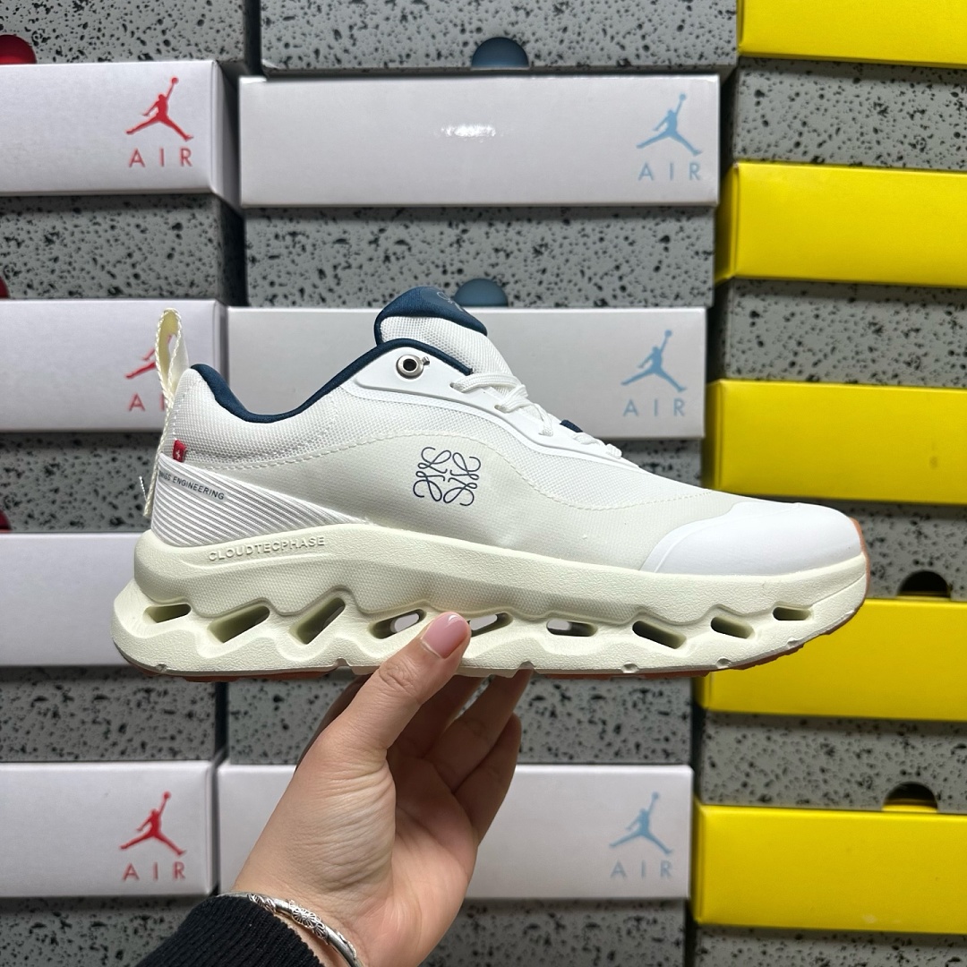 On Running Cloudtilt 2.0 LOEWE (White Navy) - Image 7