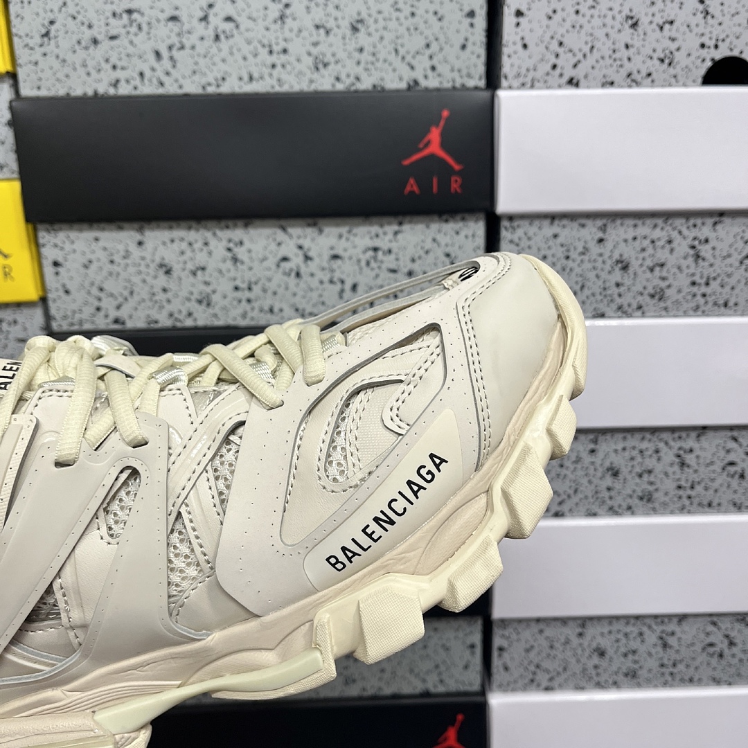Balenciaga Track - Image 10