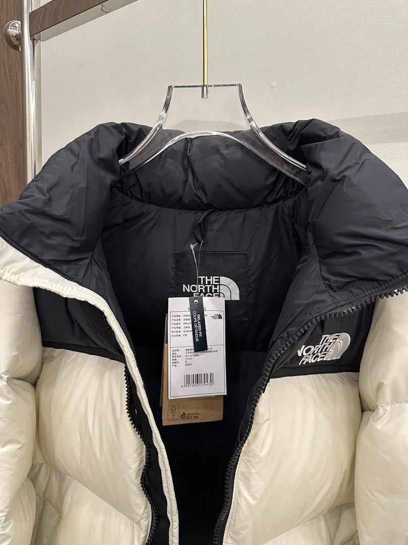 Chanel The North Face 1996 Retro Nuptse 700 Fill Packable Jacket - Image 100