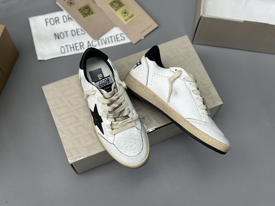 Golden Goose Deluxe Brand White Leather Black Star - Image 3