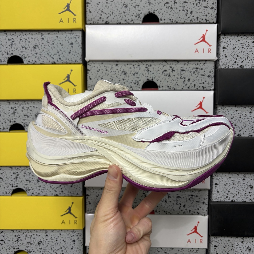 Balenciaga Jet 26 - Image 5