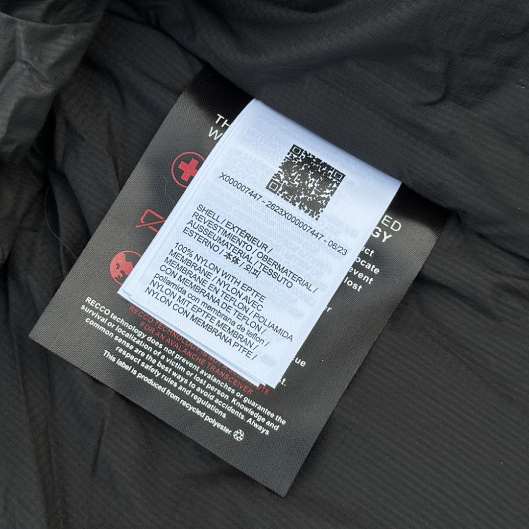 Arc'teryx Macai Jacket (Black) - Image 8