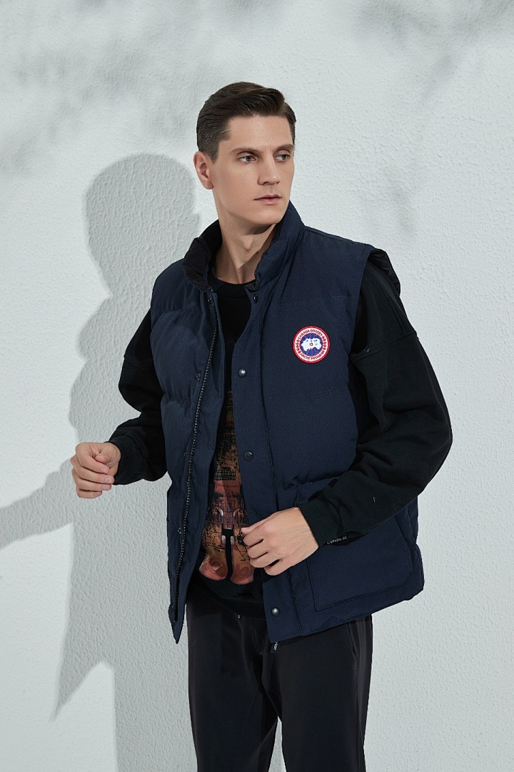 Canada Goose Freestyle Crew Gilet - Image 3