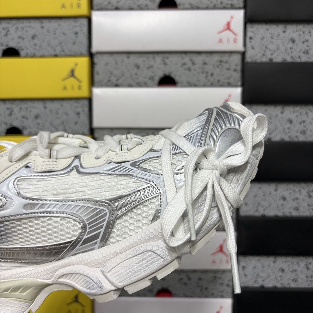 Balenciaga BLCG 3XL - Image 5