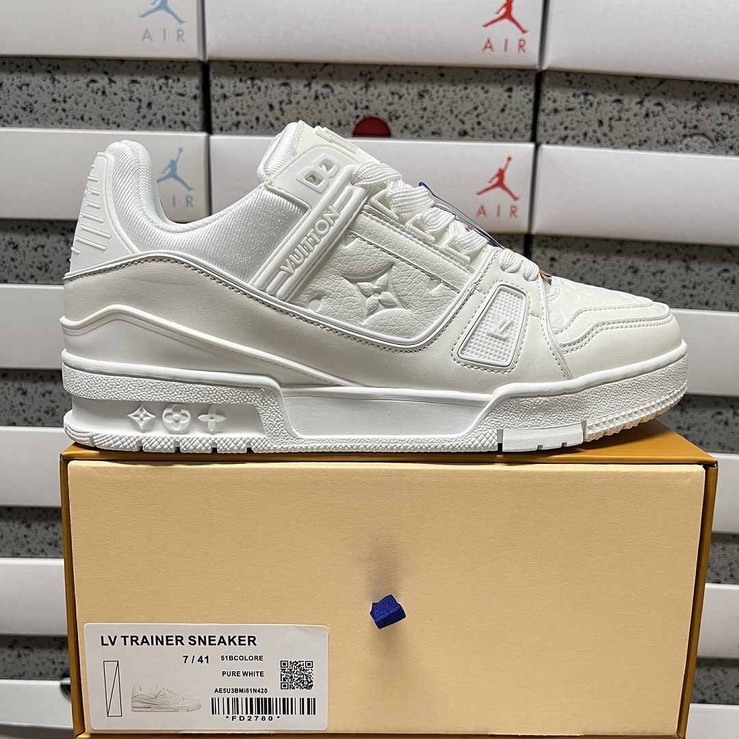Louis Vuitton Trainer (PURE WHITE)