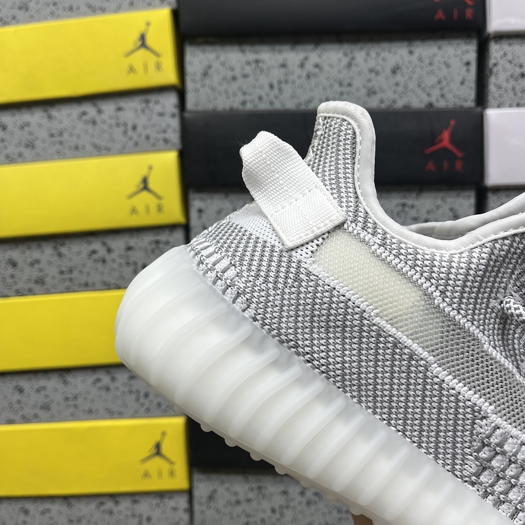Adidas Yeezy Boost 350 V2 - Image 3