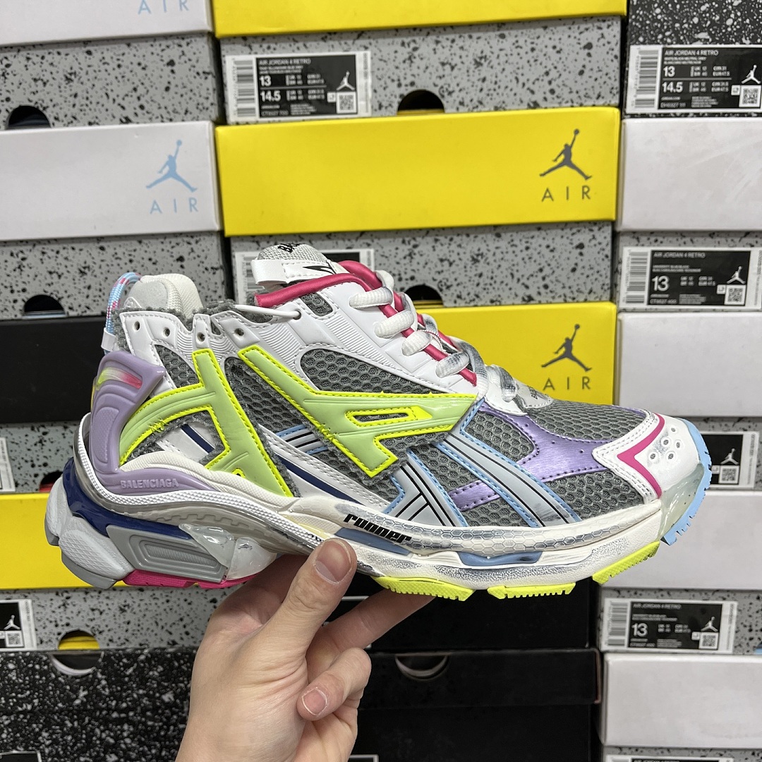Balenciaga BLCG Runner 7.0 - Image 7