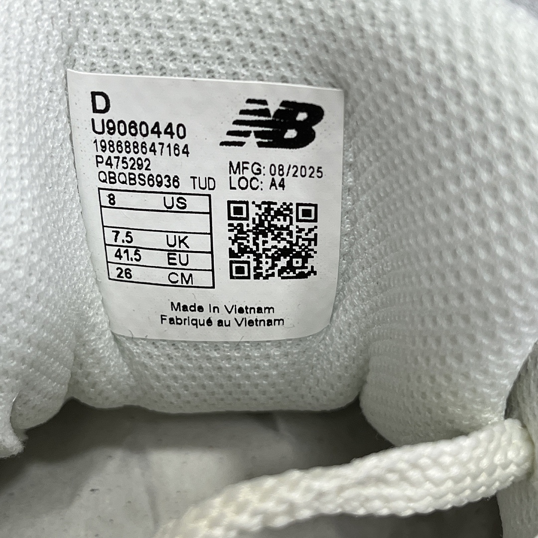 New Balance 9060 - Image 4