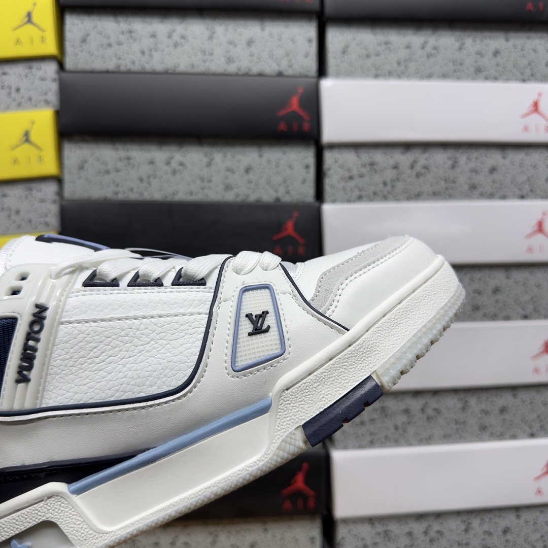 Louis Vuitton Trainer - Image 6