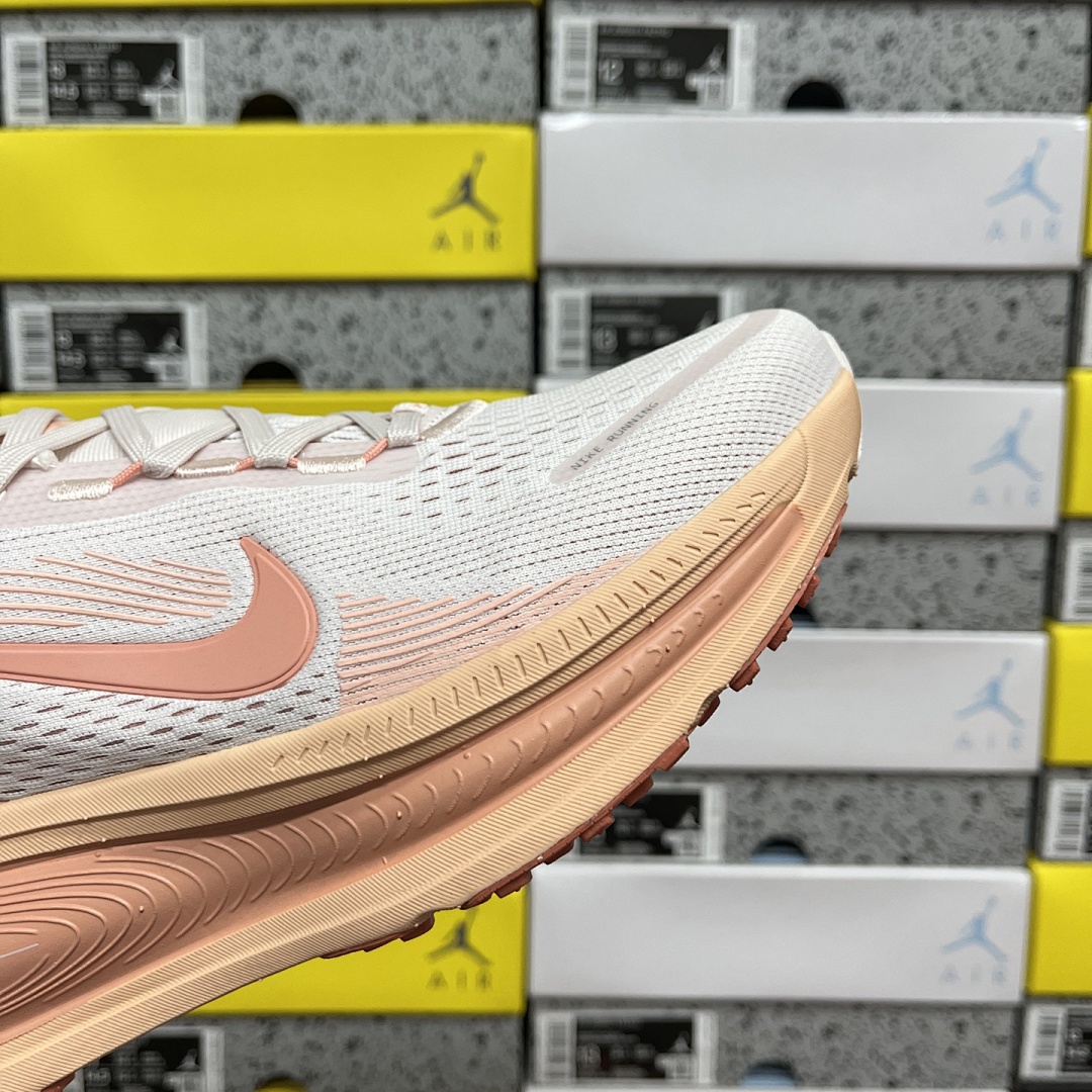 Nike Zoom Vomero - Image 5